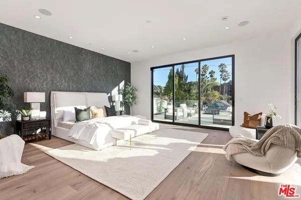 $20,500 | 16879 Mooncrest Drive, Encino, CA 91436