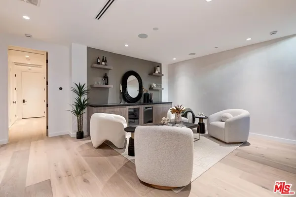 $20,500 | 16879 Mooncrest Drive, Encino, CA 91436