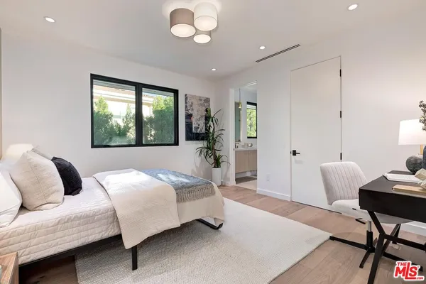 $20,500 | 16879 Mooncrest Drive, Encino, CA 91436