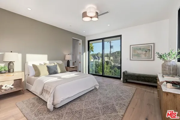 $20,500 | 16879 Mooncrest Drive, Encino, CA 91436