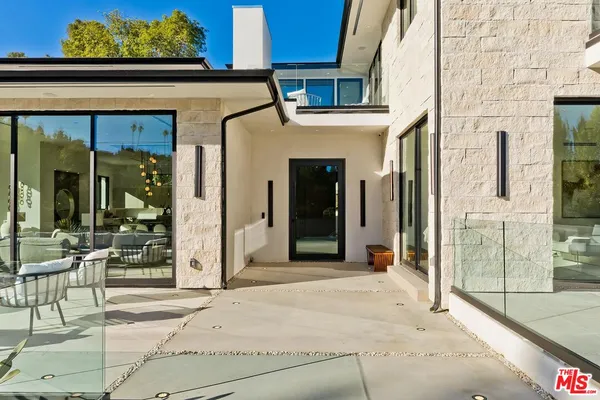 $20,500 | 16879 Mooncrest Drive, Encino, CA 91436