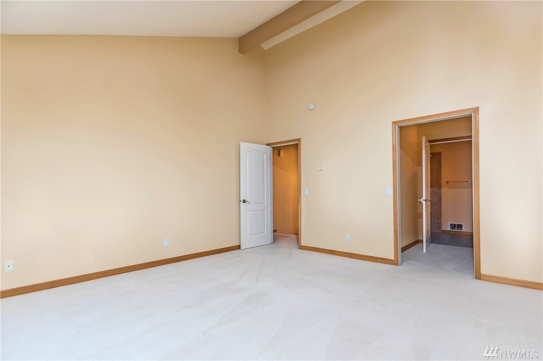 2285 West Beach Road, Unit D Oak Harbor, WA 98277 - Photo 22 of 25 Gallery Image 22