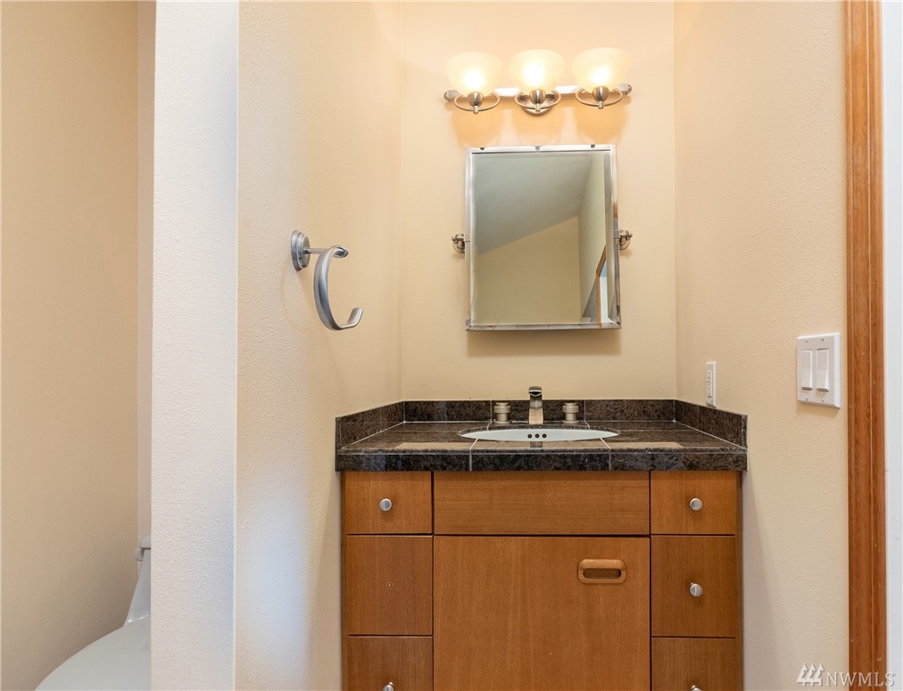 2285 West Beach Road, Unit D Oak Harbor, WA 98277 - Photo 24 of 25 Gallery Image 24
