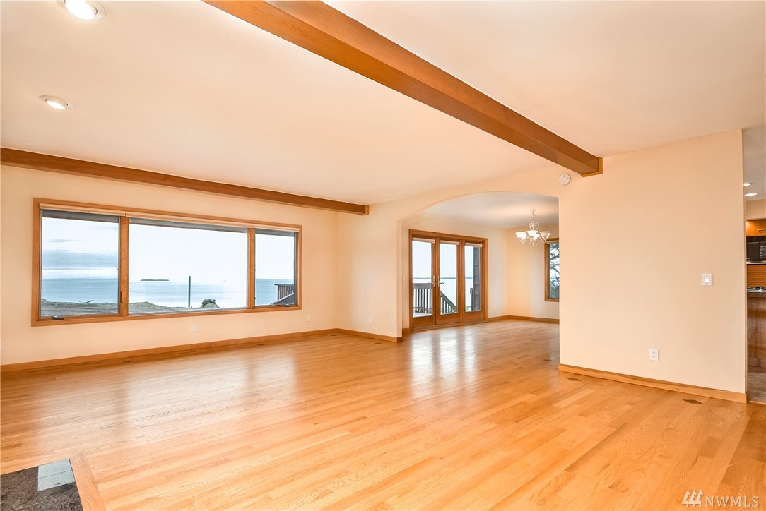 2285 West Beach Road, Unit D Oak Harbor, WA 98277 - Photo 6 of 25 Gallery Image 6