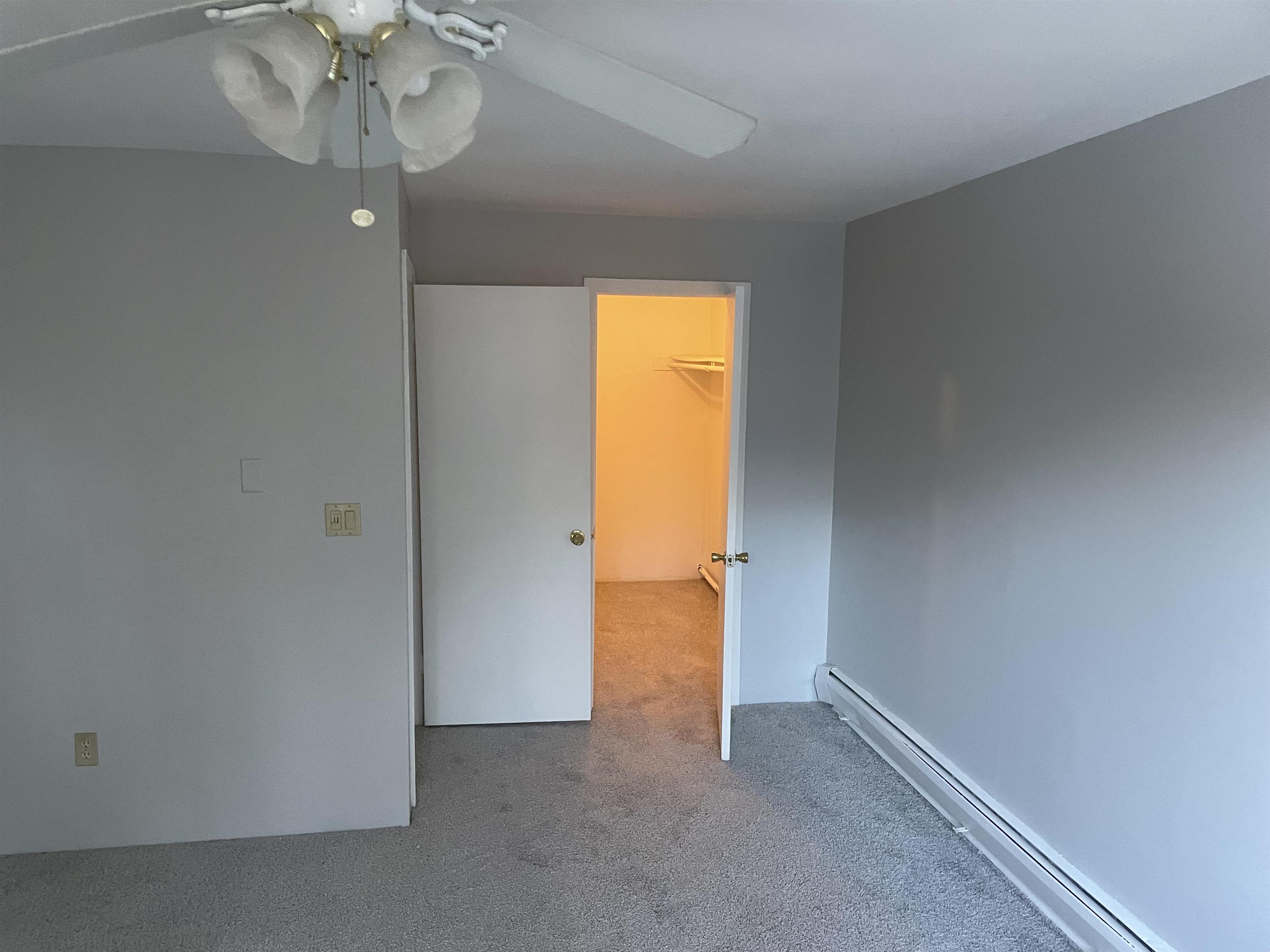 121 English Village Road, Unit 204 Manchester, NH 03102 - Photo 13 of 18