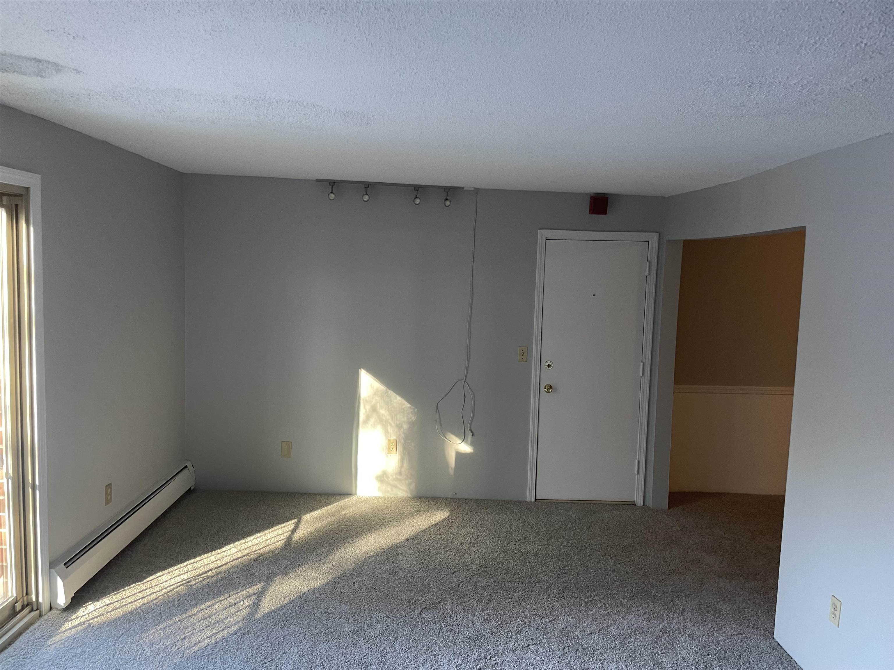 121 English Village Road, Unit 204 Manchester, NH 03102 - Photo 16 of 18
