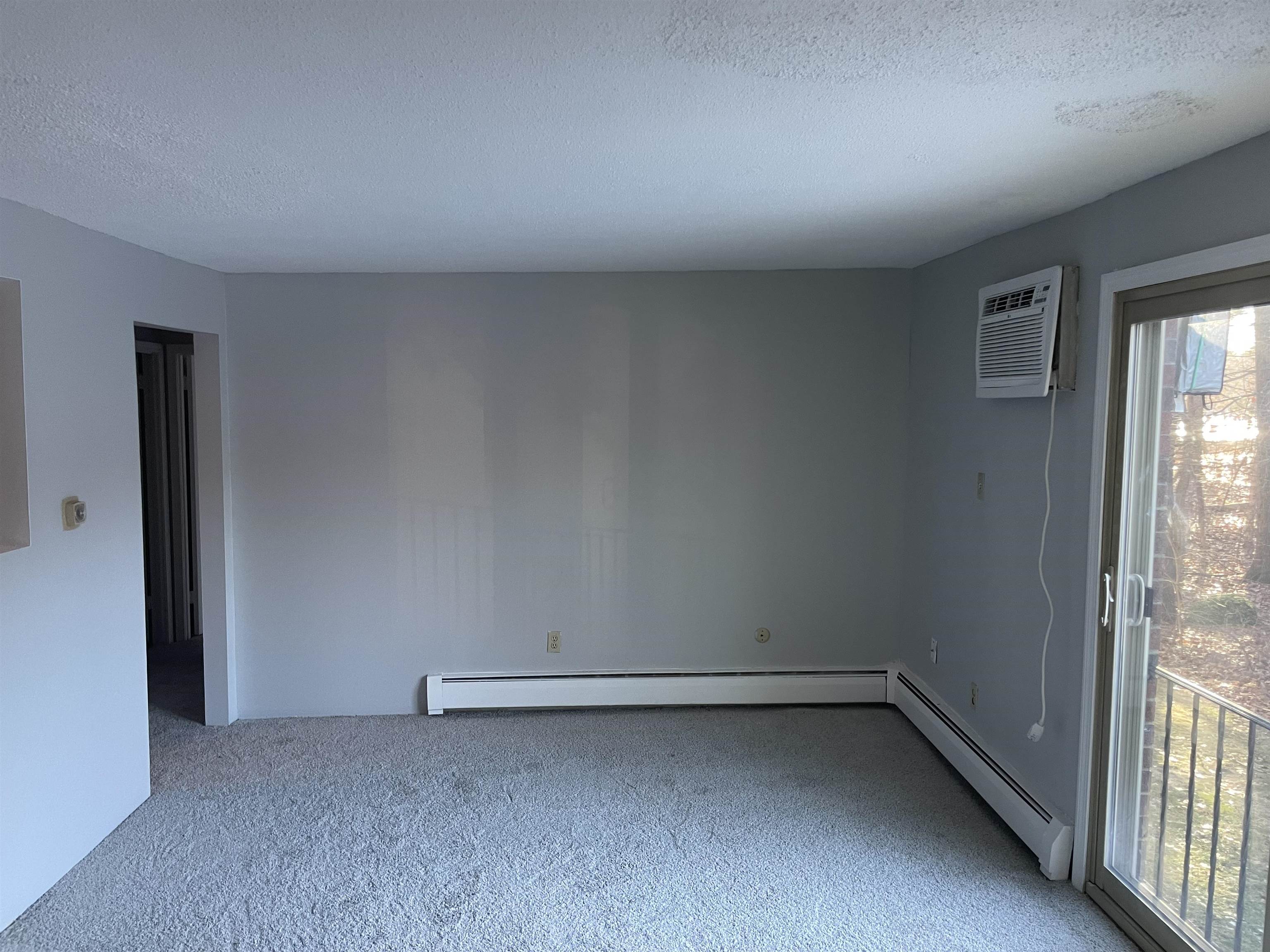 121 English Village Road, Unit 204 Manchester, NH 03102 - Photo 10 of 18