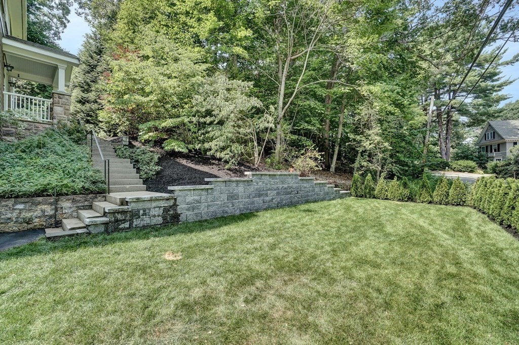 101 Columbine Road Milton, MA 02186 - Photo 3 of 24 Gallery Image 3