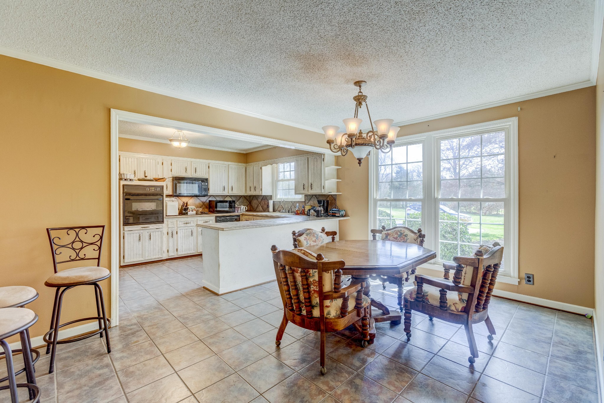223 Lohman Road Mount Juliet, TN 37122 - Photo 12 of 15 a dining room with furniture and window