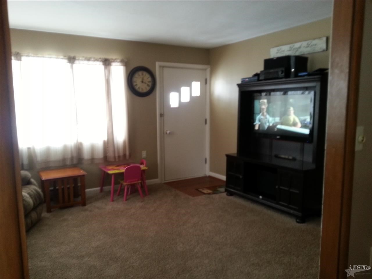 1110 West Marshall Street Decatur, IN 46733 - Photo 5 of 18