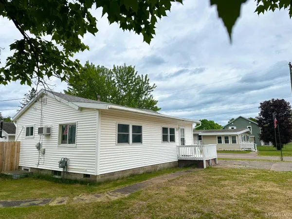 $190,000 | 238 North Elm Street, Gwinn, MI 49841