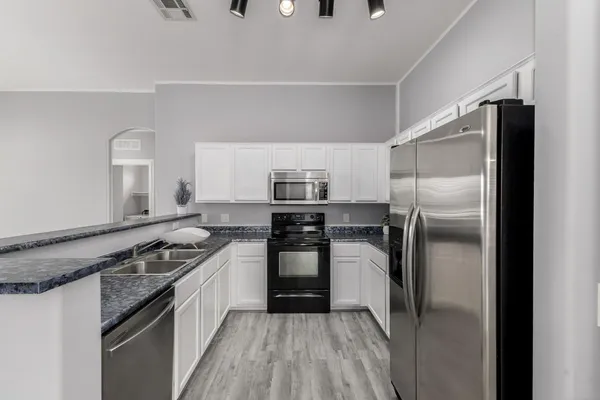 $2,300 | 1350 South Greenfield Road, Unit 2205, Mesa, AZ 85206