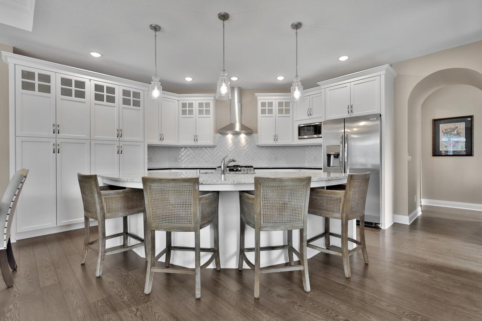 5042 Dale Ridge Road Woodbury, MN 55129 - Photo 16 of 45 Gallery Image 16