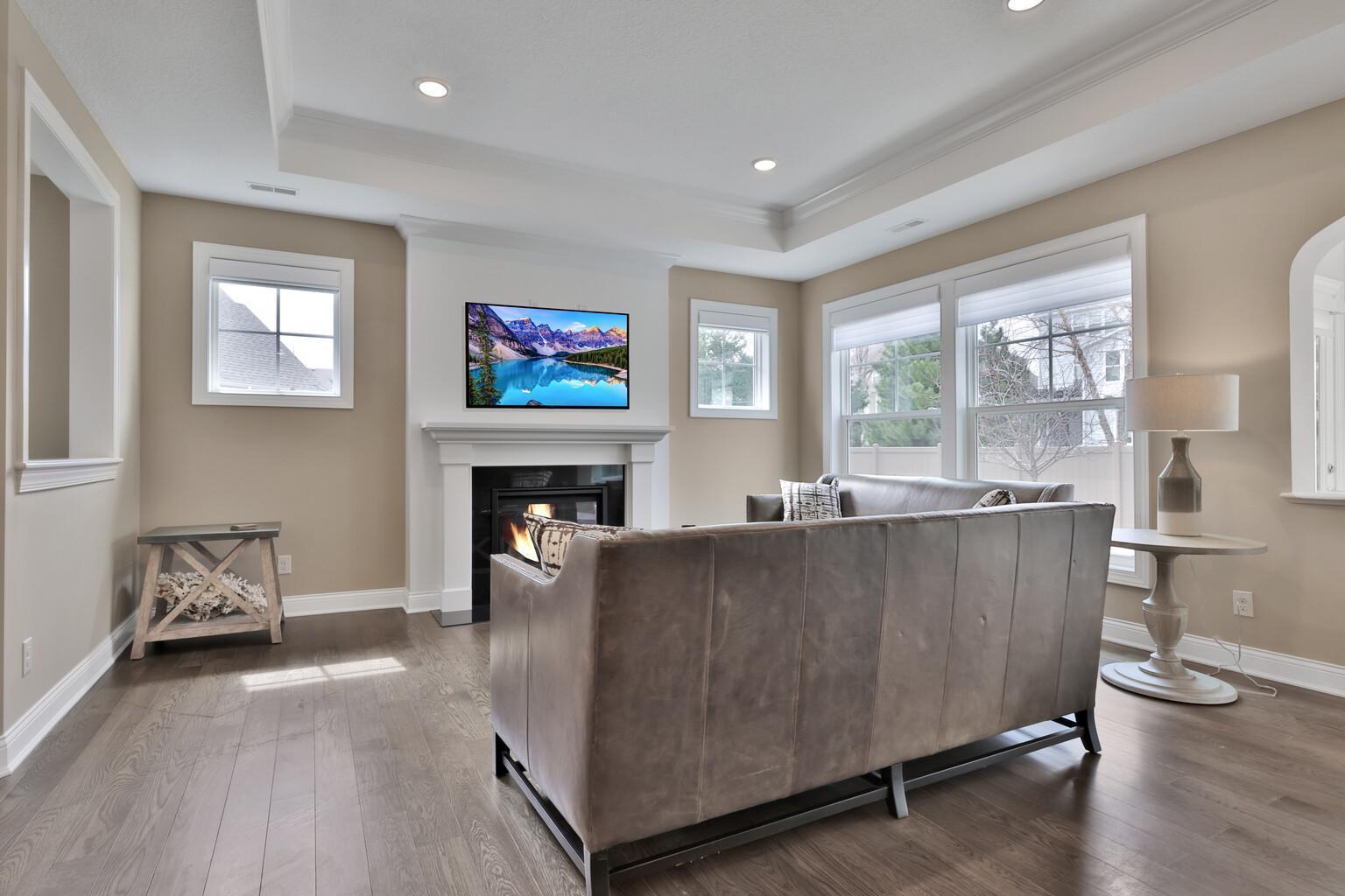 5042 Dale Ridge Road Woodbury, MN 55129 - Photo 23 of 45 Gallery Image 23