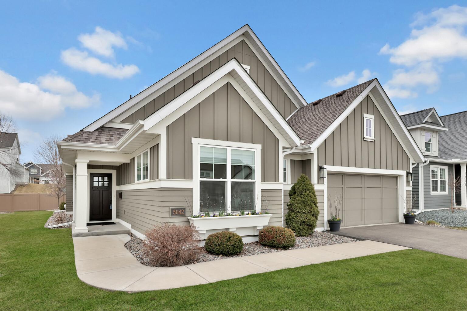 5042 Dale Ridge Road Woodbury, MN 55129 - Photo 3 of 45 Gallery Image 3