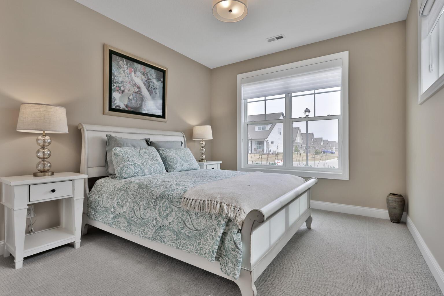 5042 Dale Ridge Road Woodbury, MN 55129 - Photo 39 of 45 Gallery Image 39