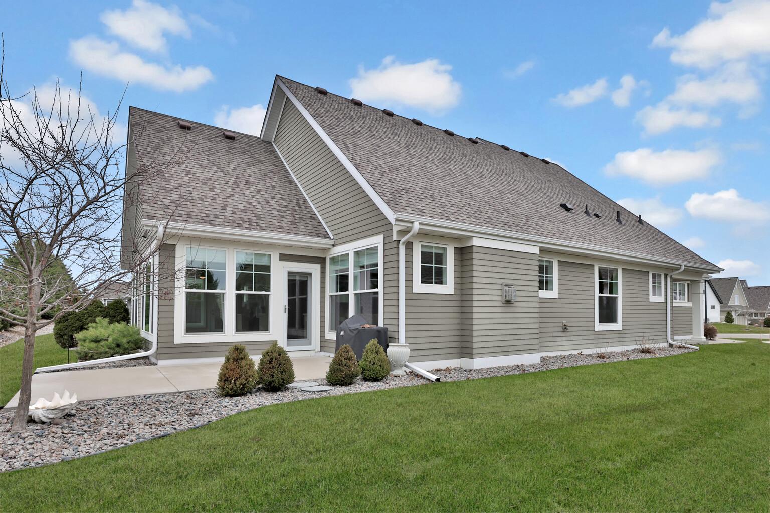 5042 Dale Ridge Road Woodbury, MN 55129 - Photo 4 of 45 Gallery Image 4