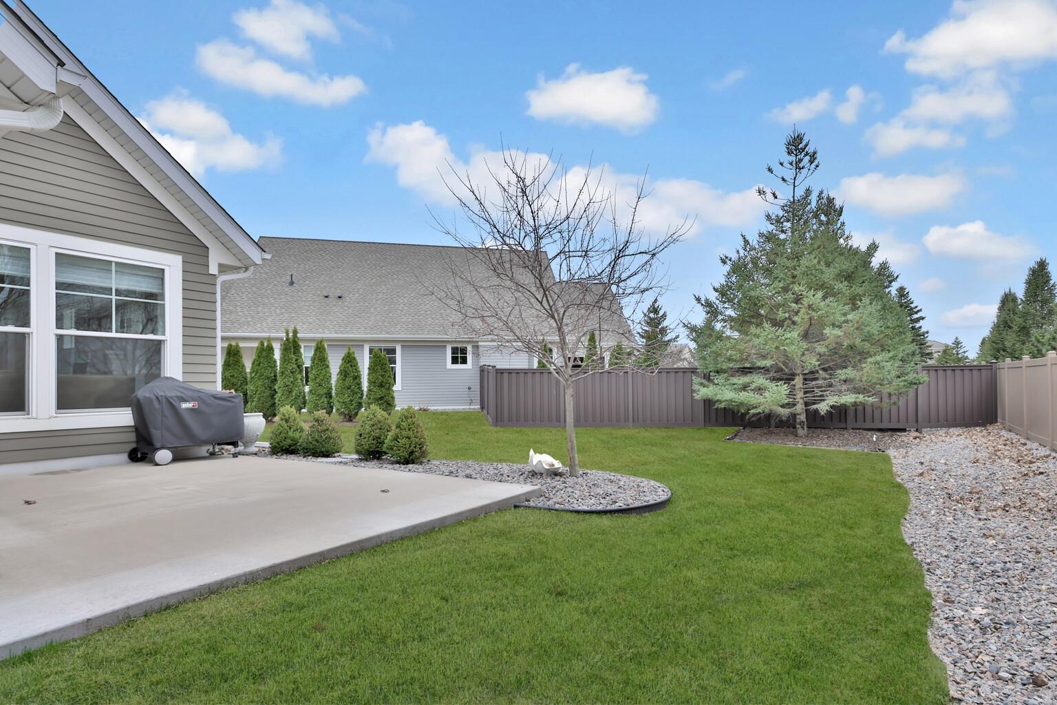 5042 Dale Ridge Road Woodbury, MN 55129 - Photo 8 of 45 Gallery Image 8