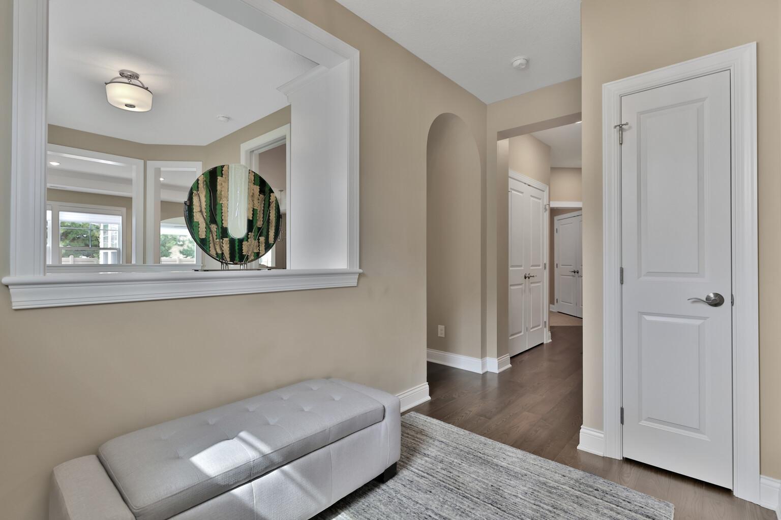5042 Dale Ridge Road Woodbury, MN 55129 - Photo 10 of 45 Gallery Image 10