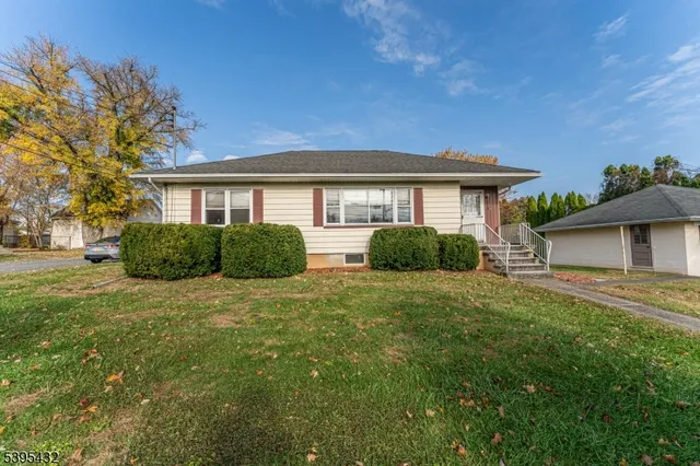 $319,900 | 700 Avenue A, Phillipsburg, NJ 08865