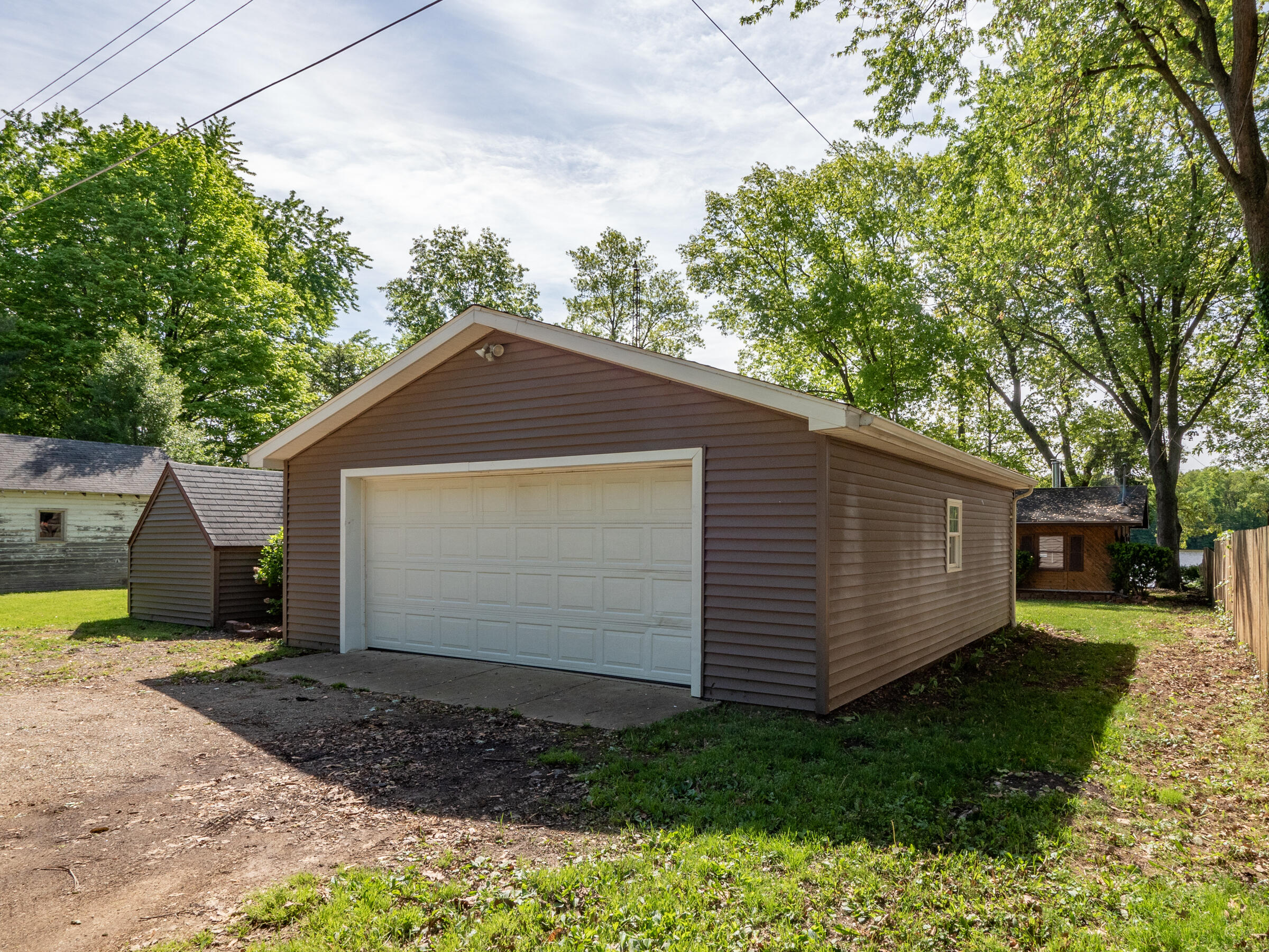 18859 Riverview Drive Three Rivers, MI 49093 - Photo 3 of 41 18859 Riverview Drive-119