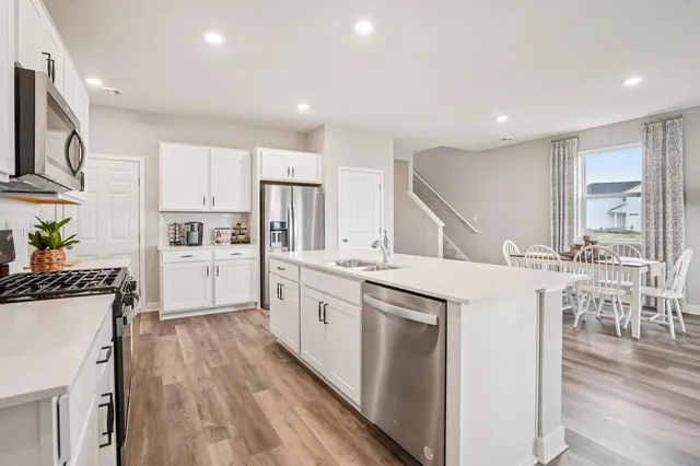 $500,000 | 6646 208th Street West, Farmington, MN 55024