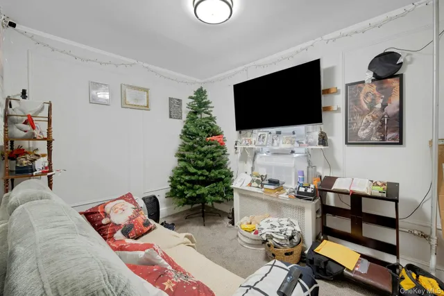 $700,000 | 10 Everett Street, New Rochelle, NY 10801