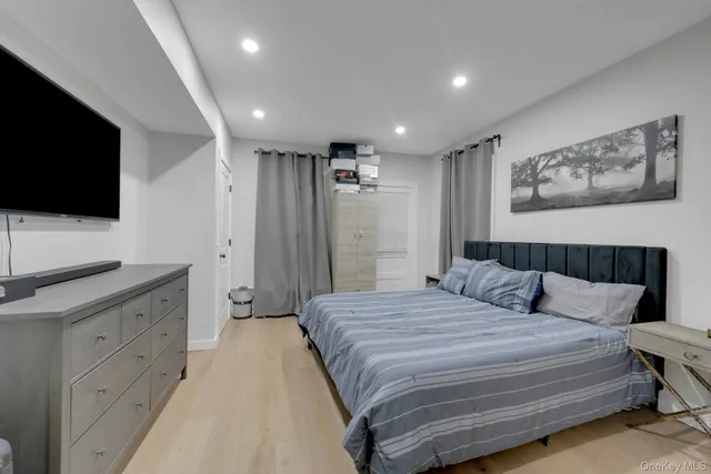 $700,000 | 10 Everett Street, New Rochelle, NY 10801