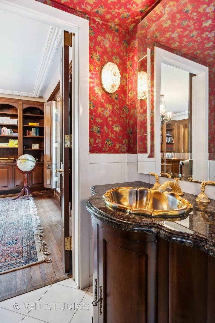 5 West County Line Road Barrington Hills, IL 60010 - Photo 25 of 77