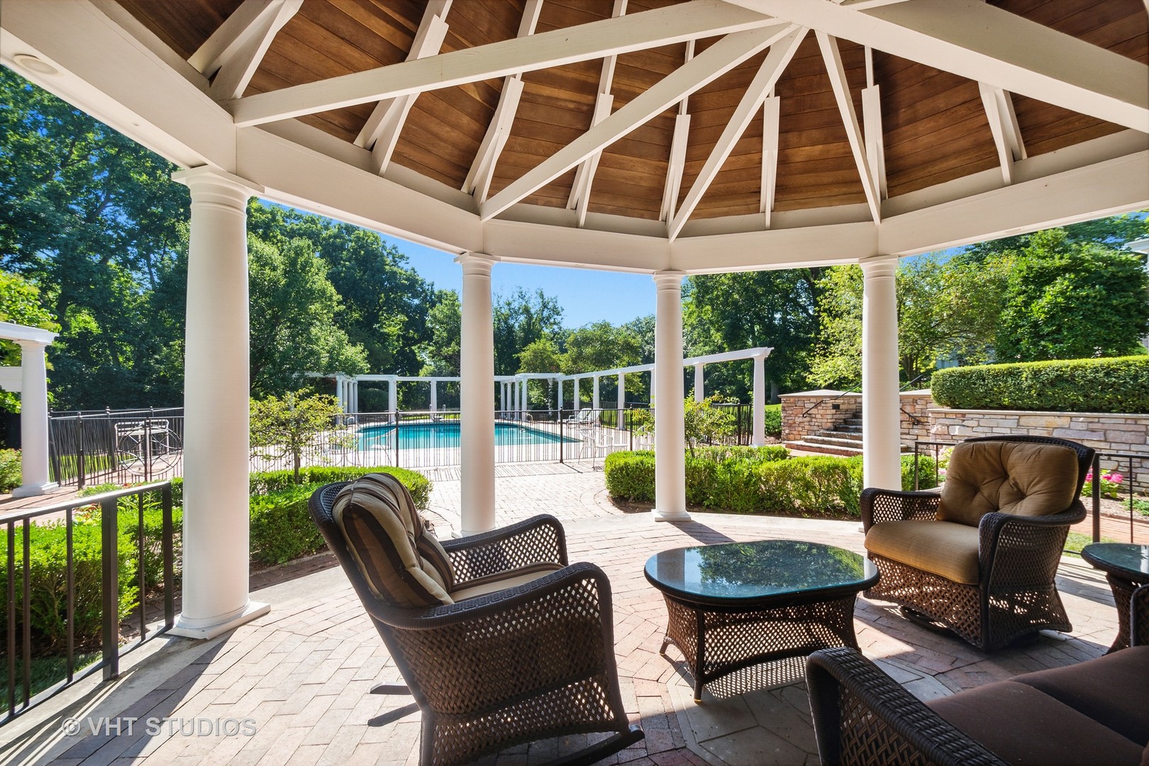 5 West County Line Road Barrington Hills, IL 60010 - Photo 45 of 77 a balcony with furniture and garden view