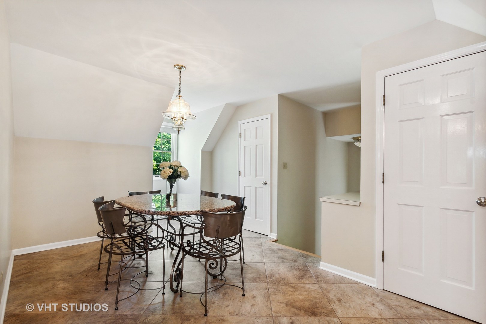 5 West County Line Road Barrington Hills, IL 60010 - Photo 53 of 77 a dining room with furniture and window