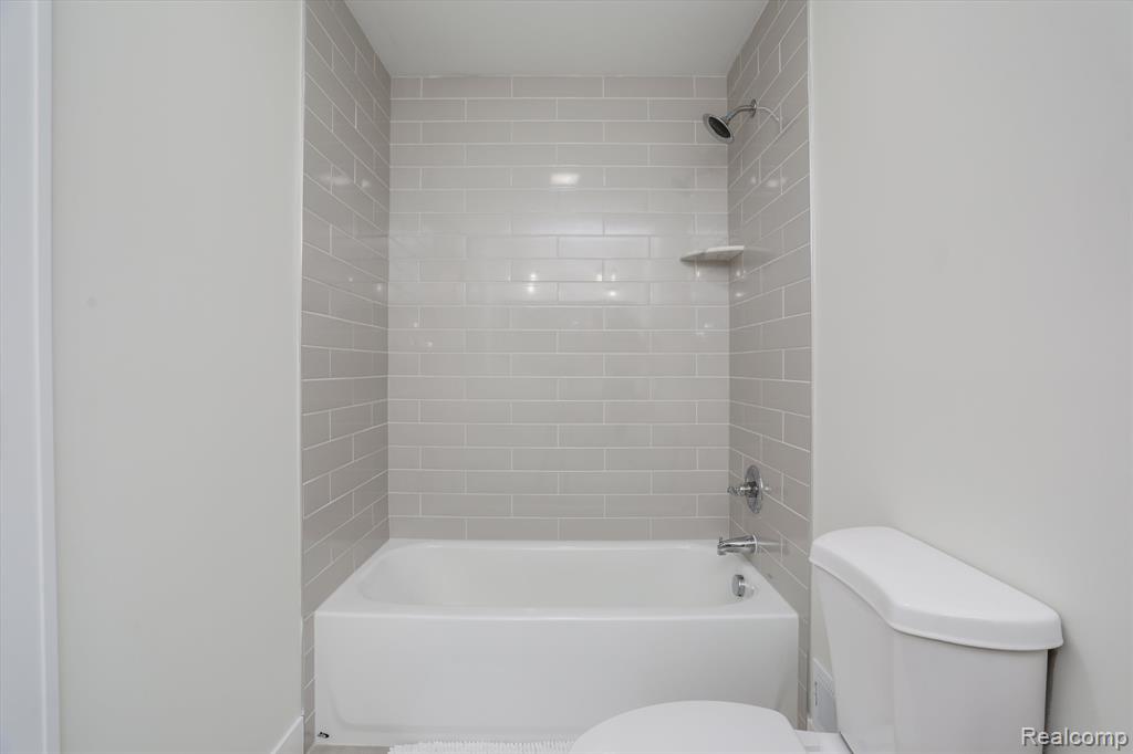 85 Boyken Road Rochester Hills, MI 48307 - Photo 27 of 42