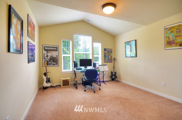5015 Northeast 25th Street Renton, WA 98059 - Photo 15 of 18 Gallery Image 15
