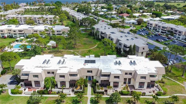 $282,000 | 1800 Southeast St Lucie Boulevard, Unit 9107, Stuart, FL 34996