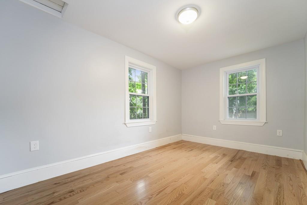 4 Nottingham Way Walpole, MA 02071 - Photo 12 of 13 Gallery Image 12