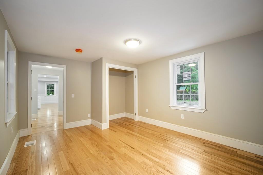4 Nottingham Way Walpole, MA 02071 - Photo 10 of 13 Gallery Image 10