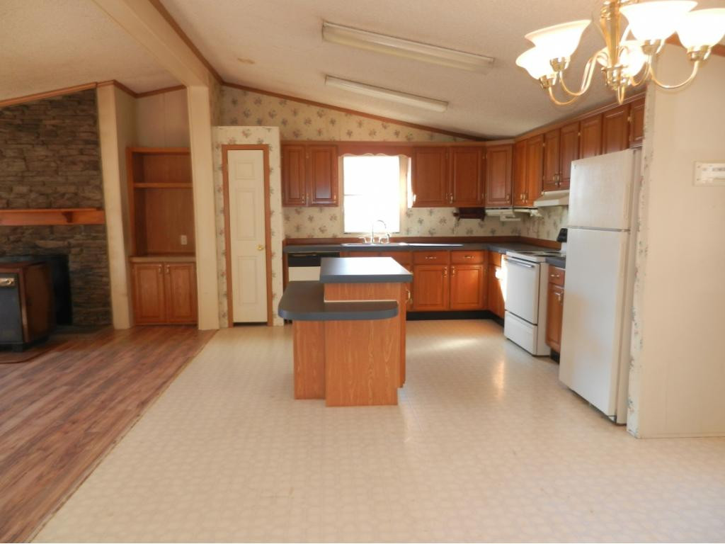 438 Kinchloe Mill Road Jonesborough, TN 37659 - Photo 8 of 29 View of KitchenBreakfast Nook