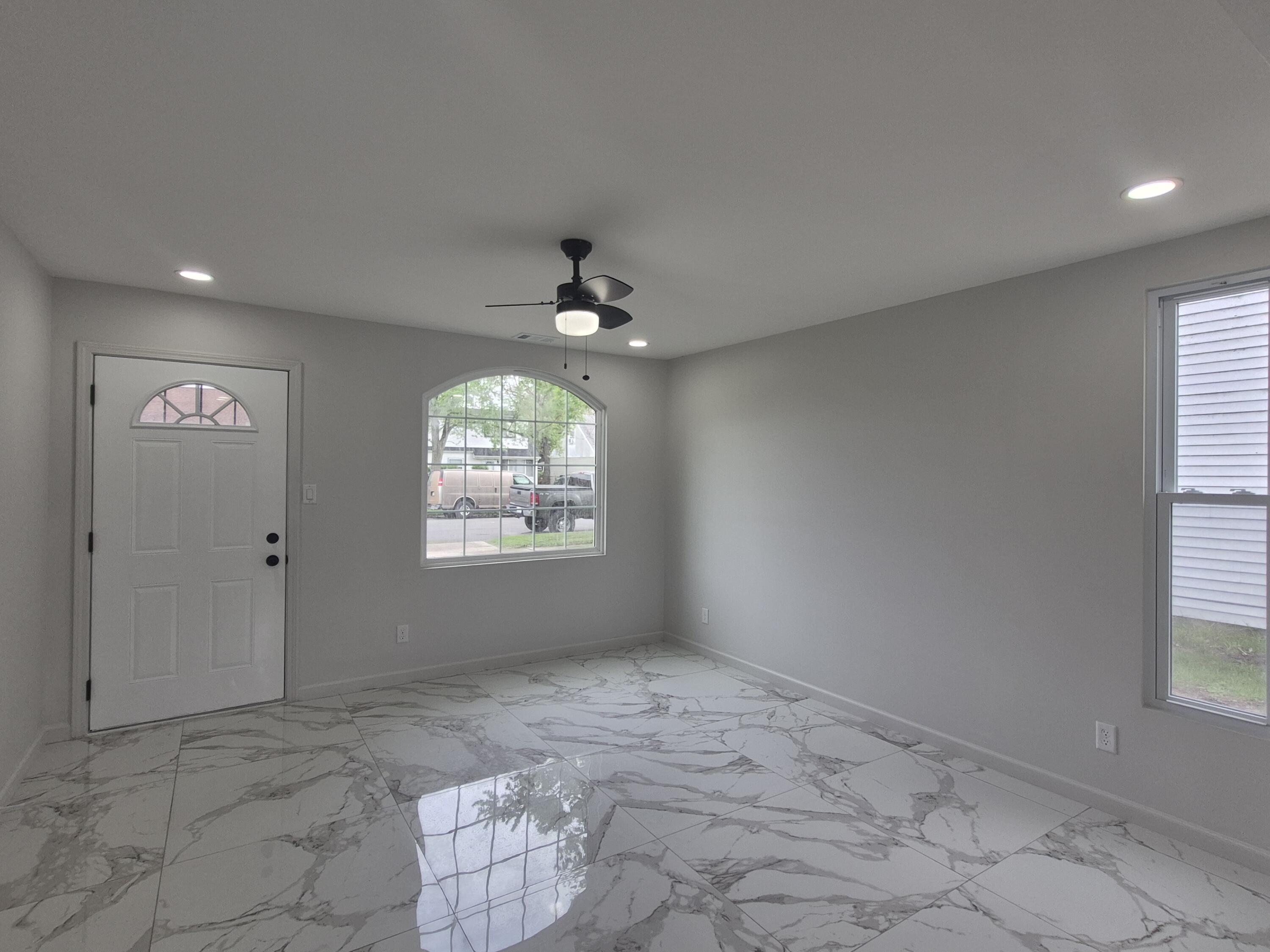 2340 Wilson Street Gary, IN 46404 - Photo 4 of 18 3000x2250