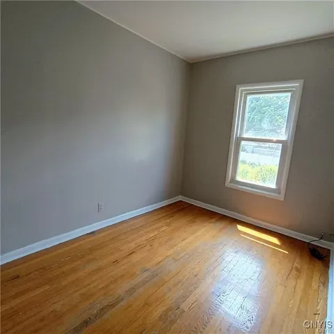 $2,200 | 227 Hixson Avenue, Syracuse, NY 13206