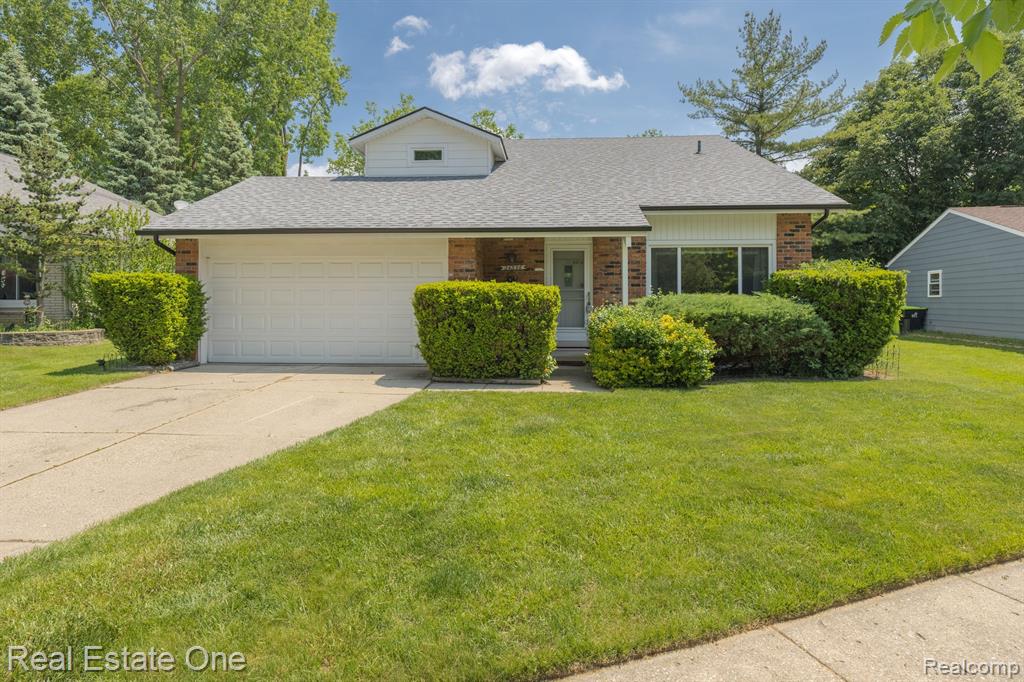 24556 Park Ridge Court Novi, MI 48375 - Photo 1 of 34