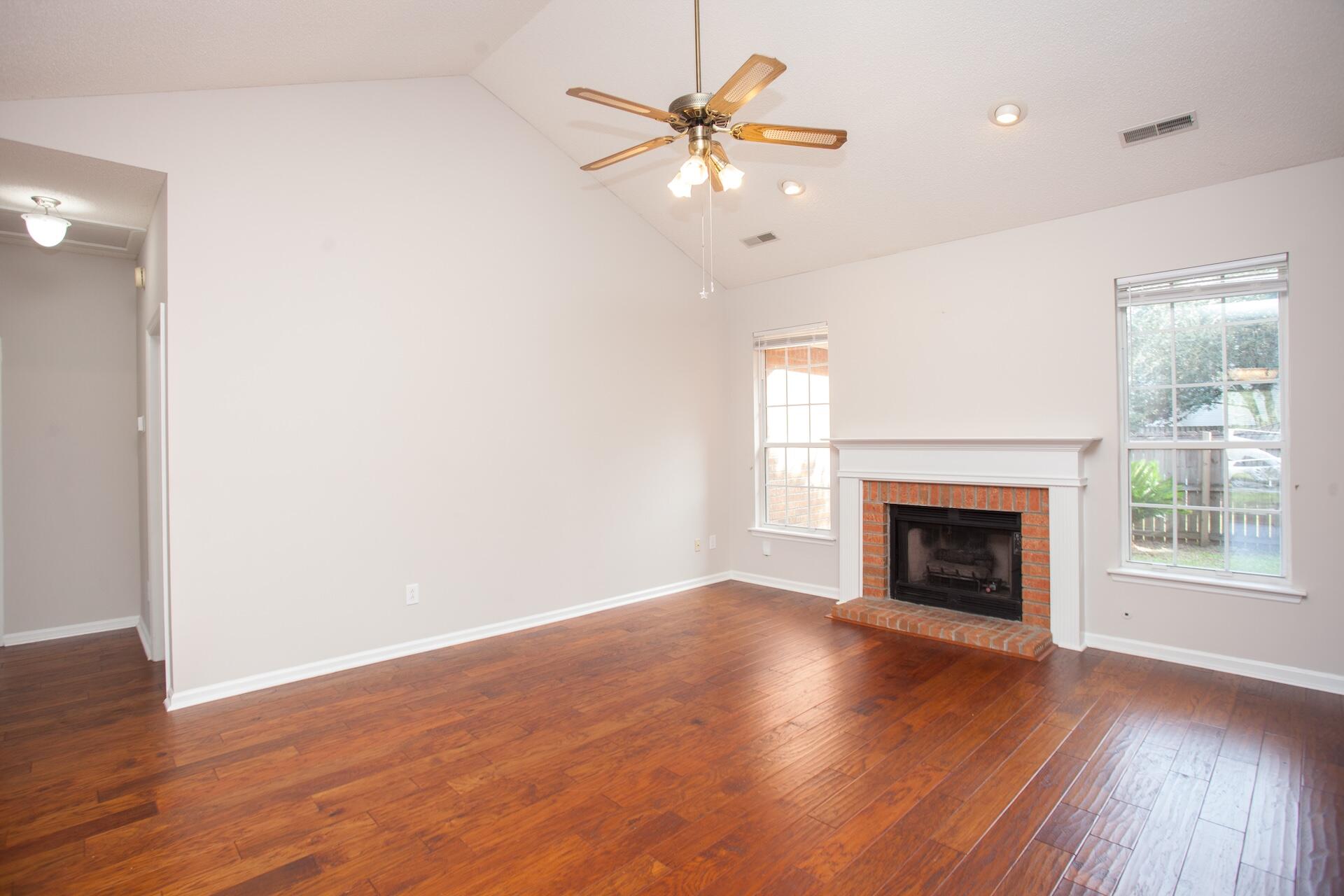 1587 Wakendaw Road Mount Pleasant, SC 29464 - Photo 28 of 35 1587Wakendaw-22