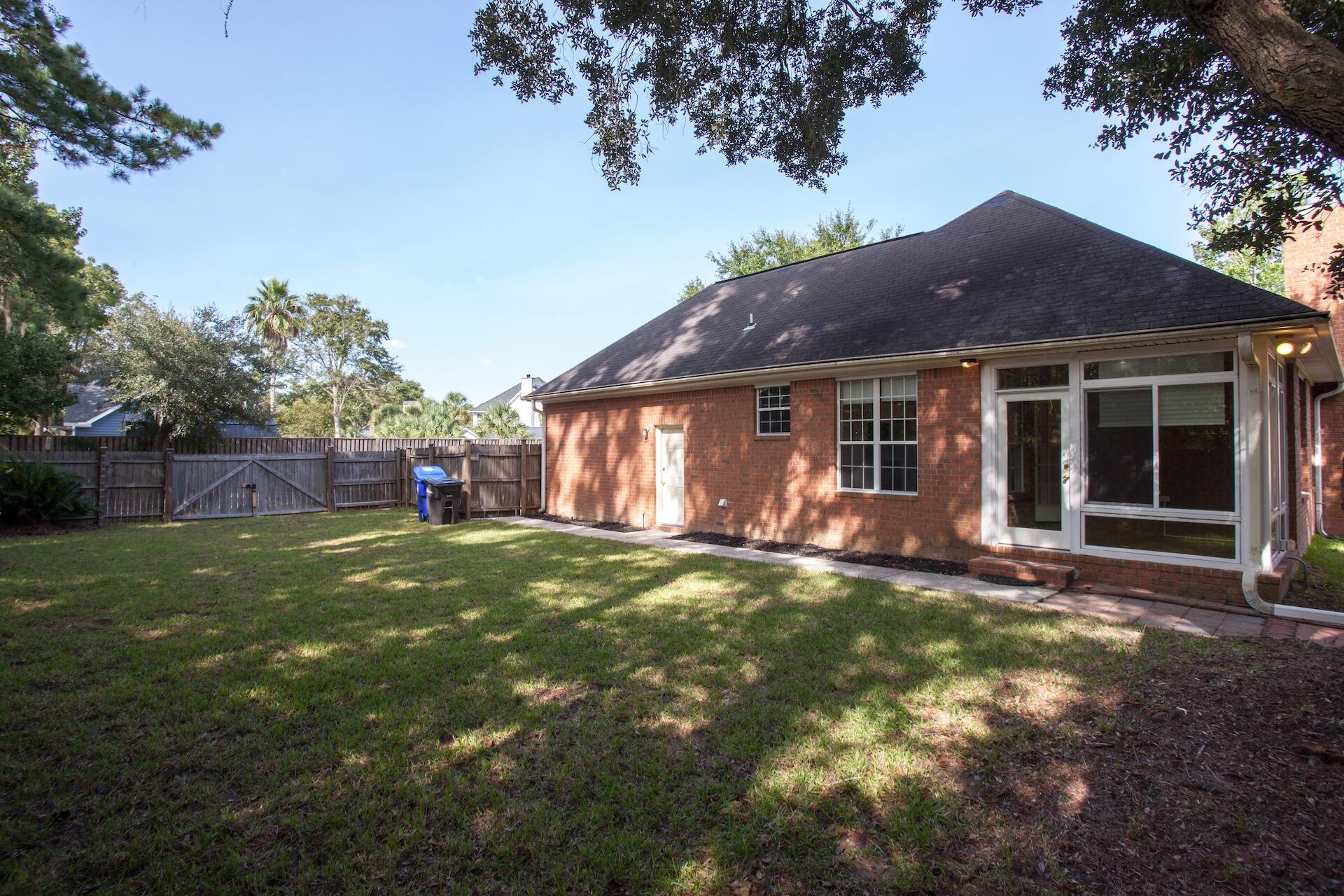 1587 Wakendaw Road Mount Pleasant, SC 29464 - Photo 32 of 35 1587Wakendaw-8