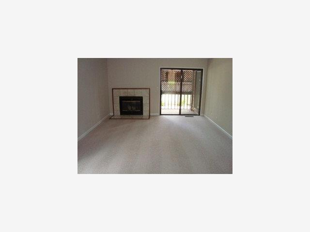 1555 Hecker Pass Road, Unit E102 Gilroy, CA 95020 - Photo 5 of 9 Gallery Image 5