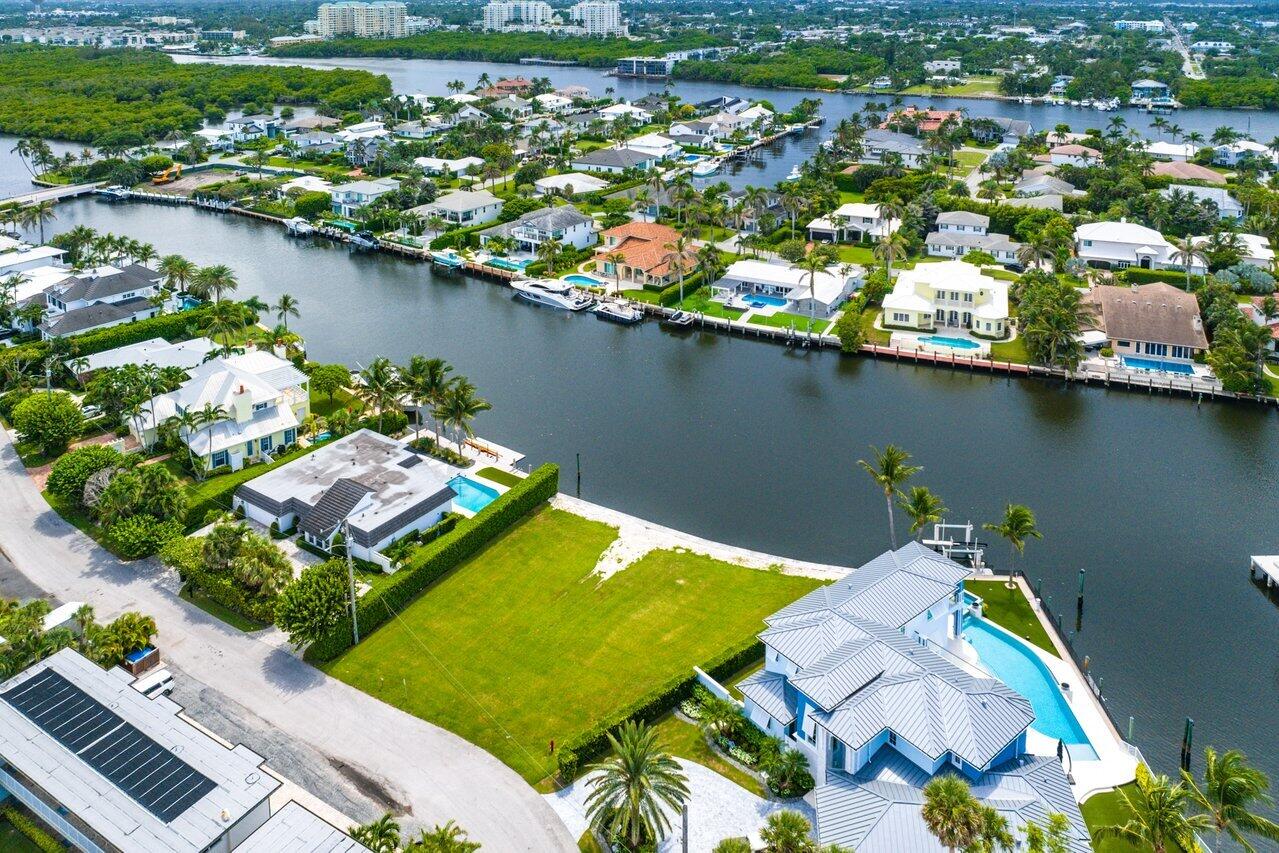 51 River Drive Ocean Ridge, FL 33435 - Photo 10 of 10 016-51RiverDrive-OceanRidge-FL-33435-SMA
