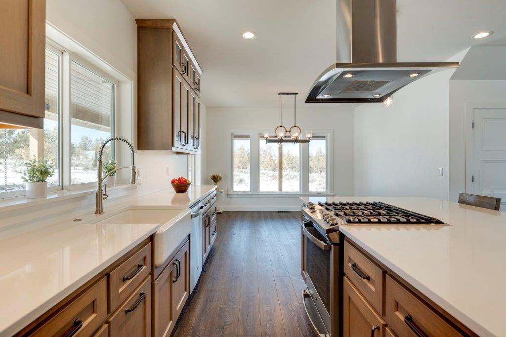 8962 Southwest Copley Road Powell Butte, OR 97753 - Photo 12 of 46 Sunny dining area off the kitchen