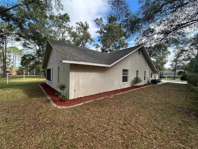 $2,300 | 8448 Southwest 196th Avenue Road, Dunnellon, FL 34432