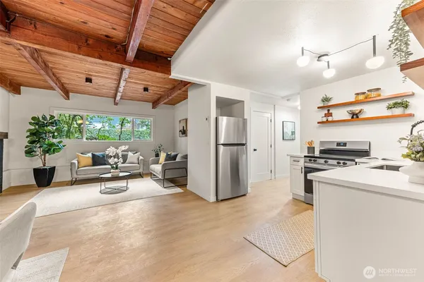 $999,000 | 4124 178th Place Southwest, Lynnwood, WA 98037