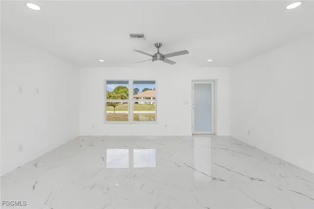 $1,950 | 2505 39th Street Southwest, Lehigh Acres, FL 33976