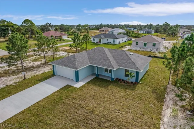 $1,950 | 2505 39th Street Southwest, Lehigh Acres, FL 33976