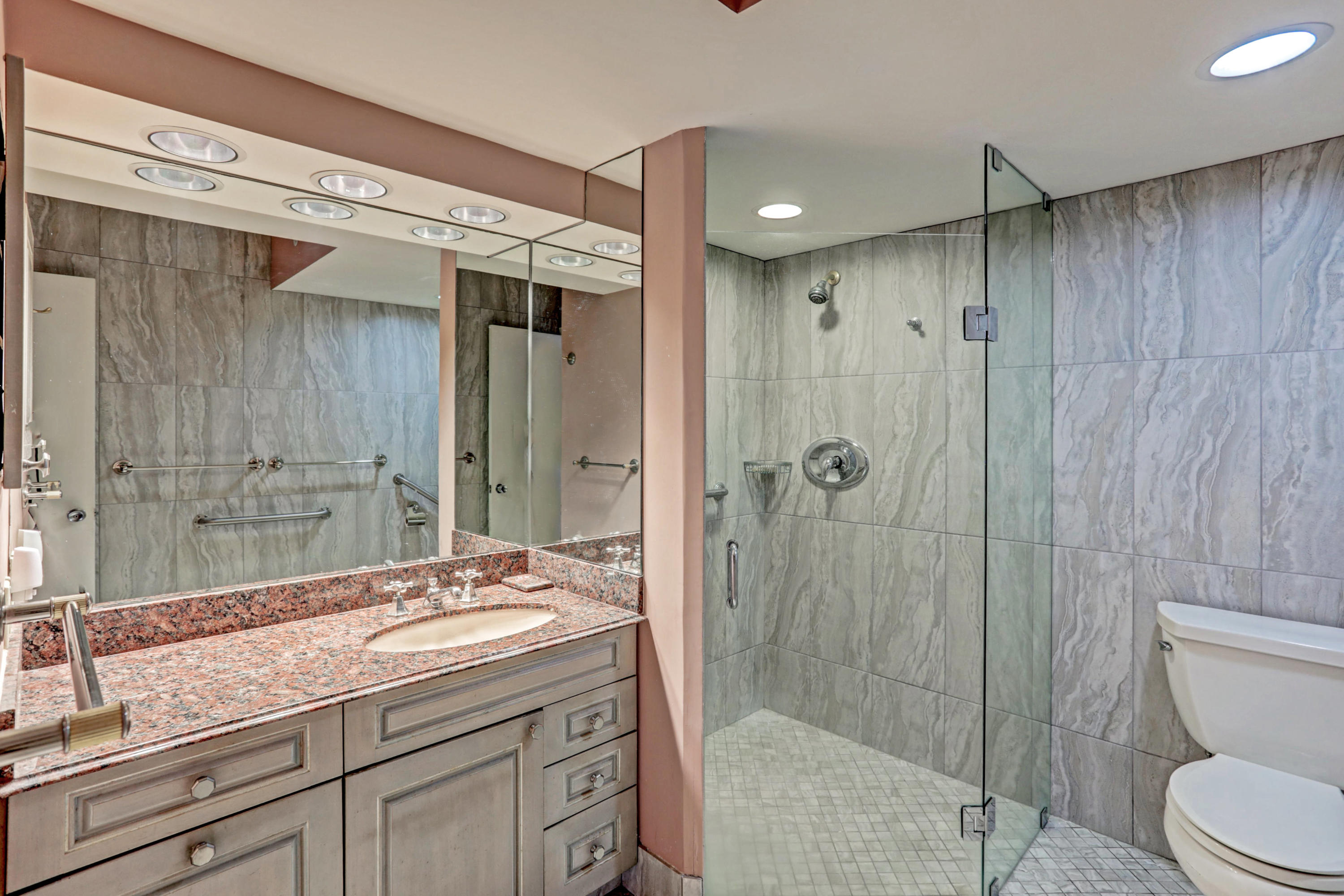 400 Ocean Trail Way, Unit 610 Jupiter, FL 33477 - Photo 12 of 32 Master Bath